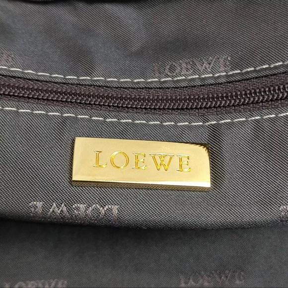 Loewe Gold Hand Bag - Picture 8 of 9